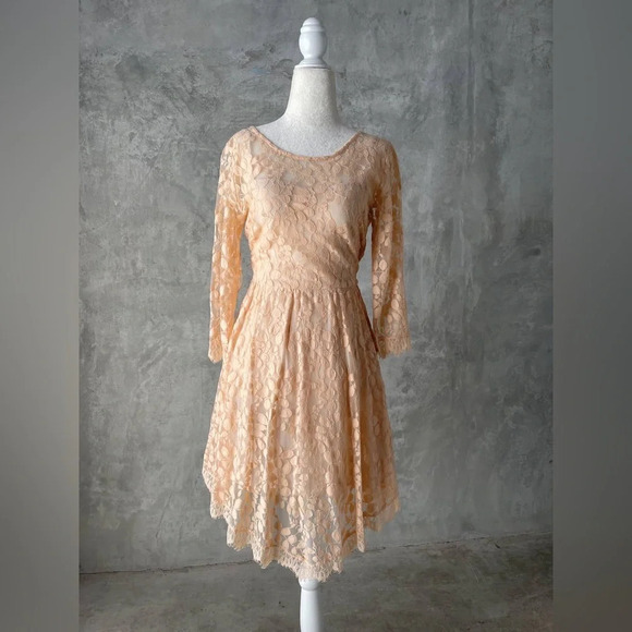 FREE‎ PEOPLE NWOT Floral Mesh Lace Dress in Peach - Picture 9 of 15